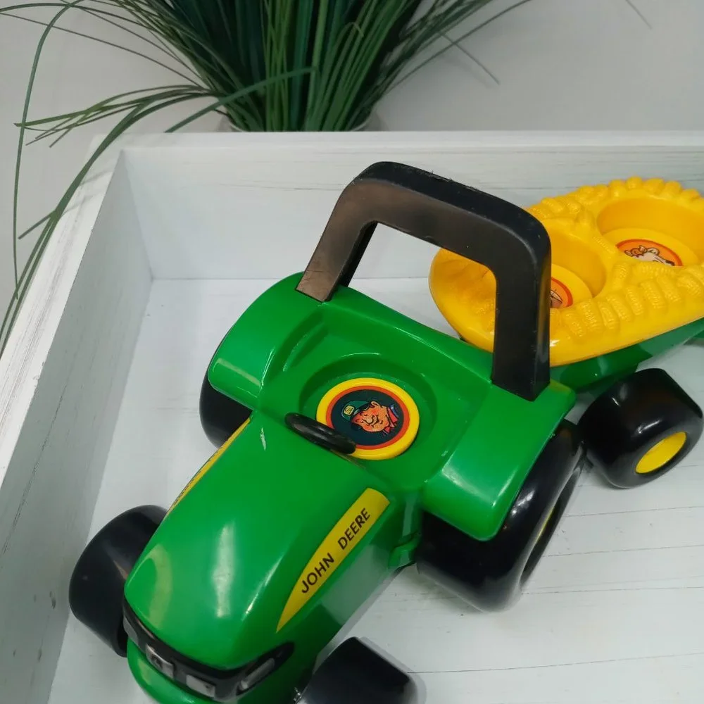 John Deere Toy Tractor & Trailer